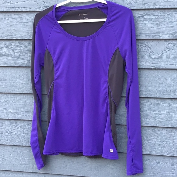 Fabletics Athletic Long Sleeve - Picture 3 of 9